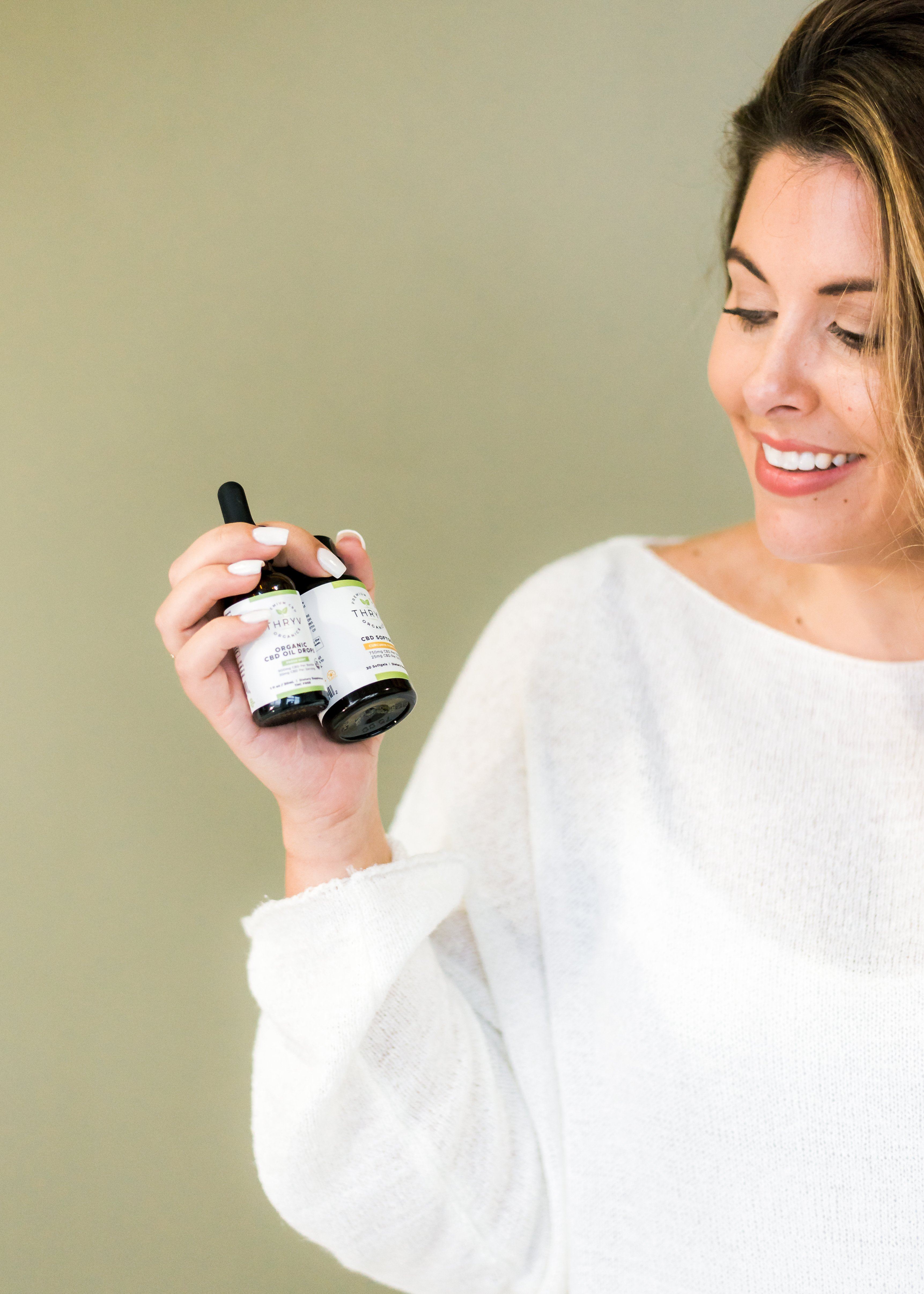 CBD Oil vs CBD Capsules: Which Do I Take?